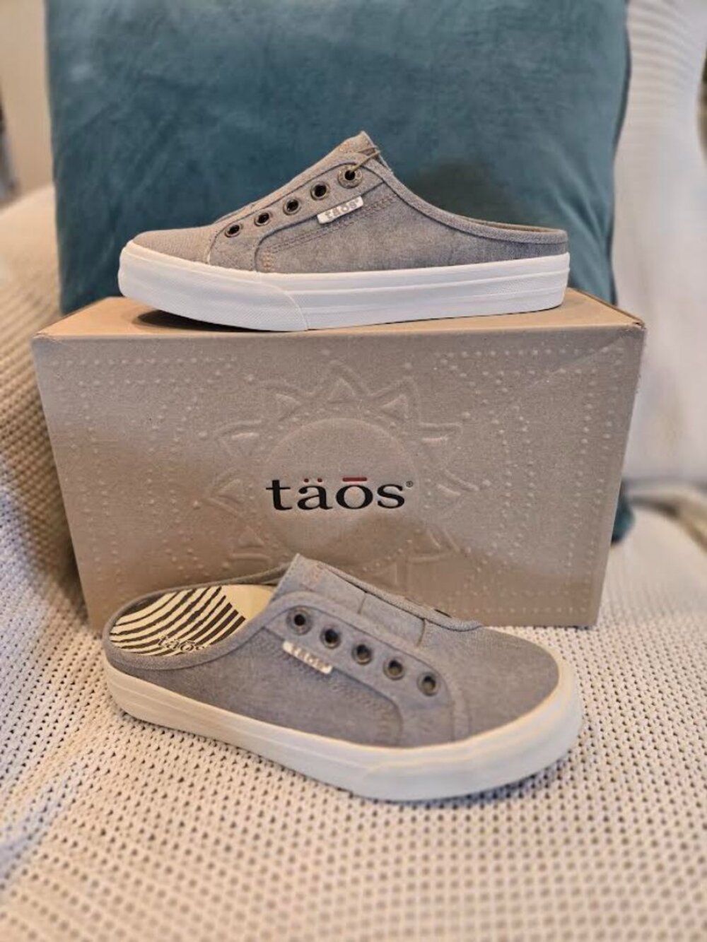 Taos EZ Soul Canvas Mule Size 6
